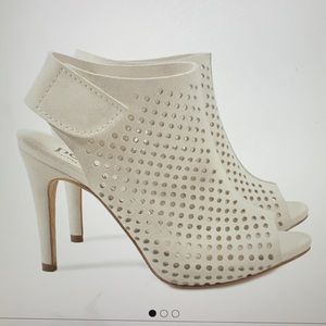 Pedro Garcia Sofia heel